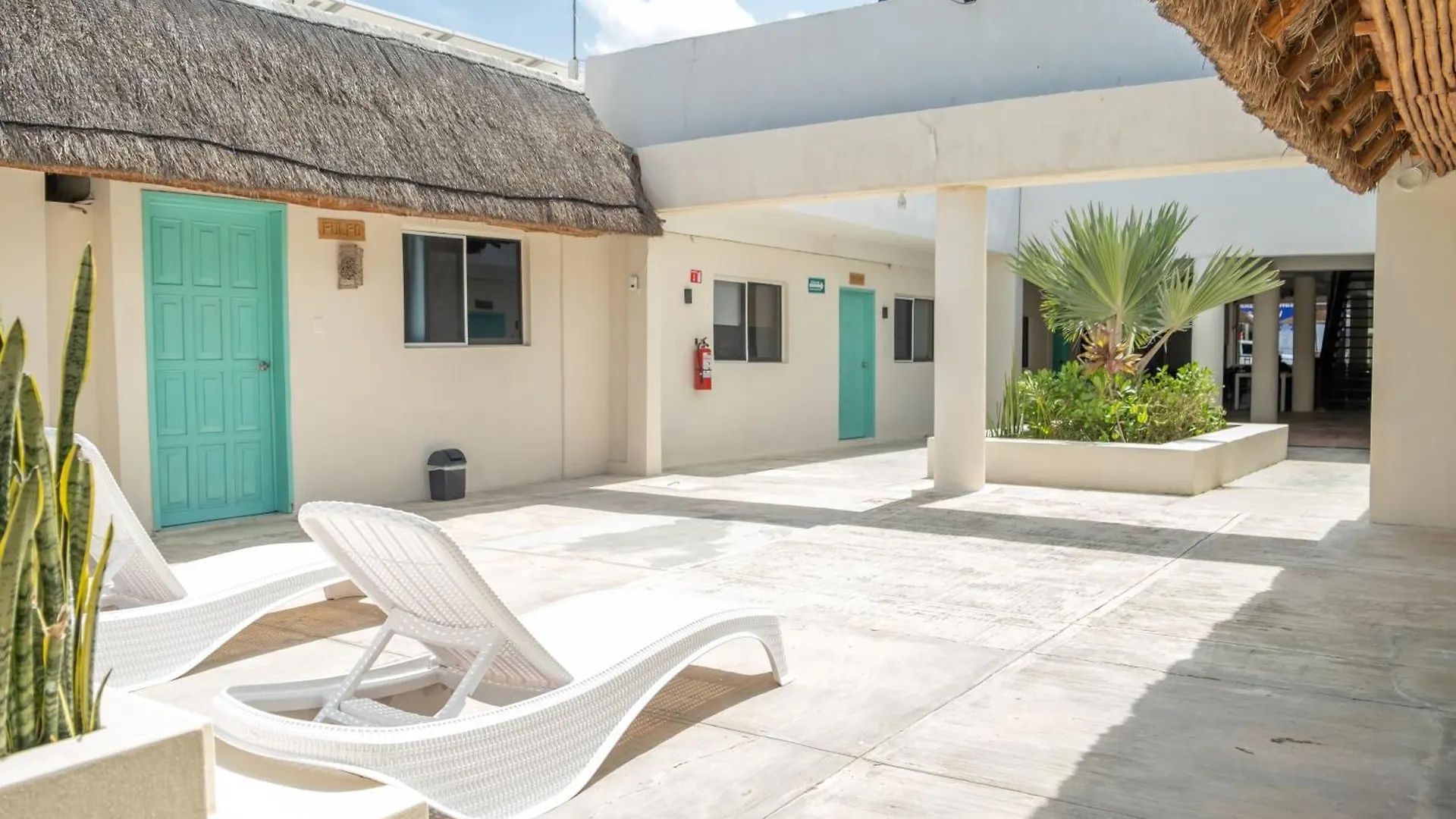Hotel Pelicano Chiquila