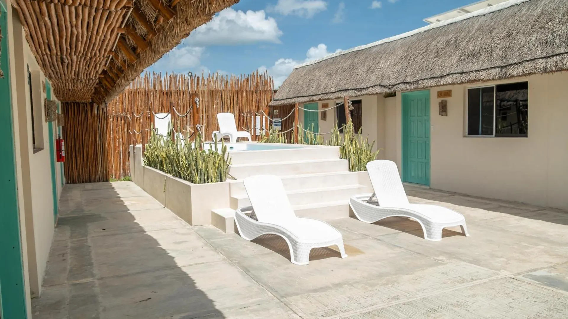 Hotel Pelicano Chiquila
